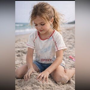 Vintage Authentic DKNY Kids Beachside Tee in White and Red size 2.